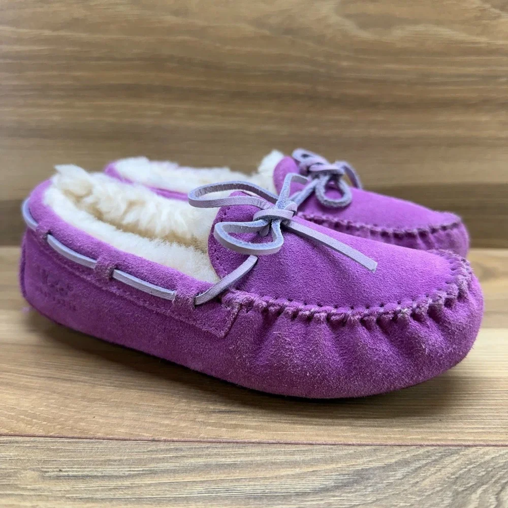 UGG Dakota Slippers Little Girls 11 Toddler Purple Suede Shearling fur Lined